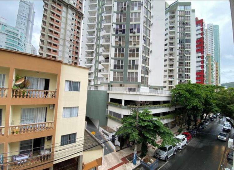 Appartamento 2 quartos com Estacionamento a 100 m do Mar no coração de Balneário Camboriu Esterno foto